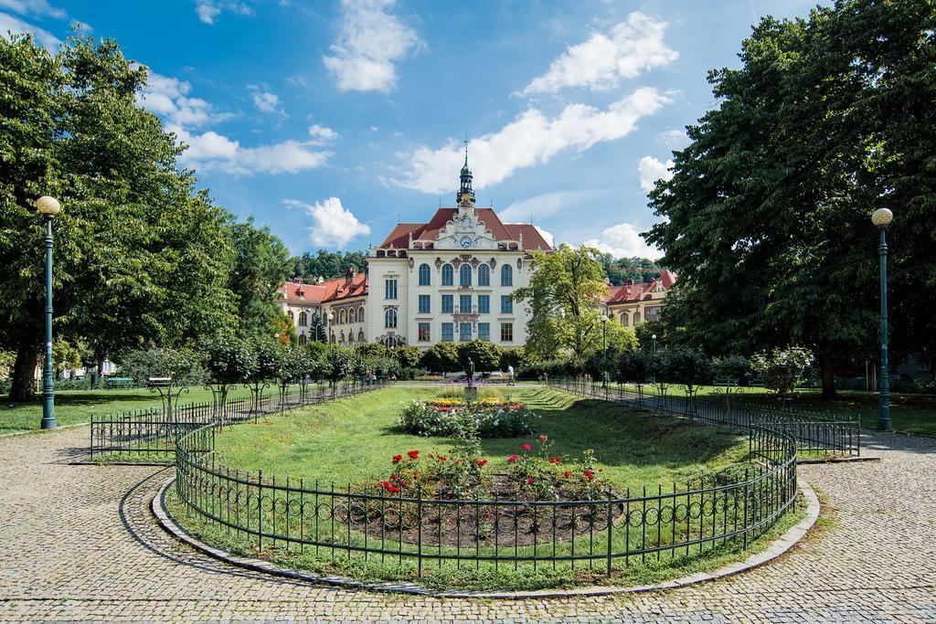 Apartment Gesse Brezinova Prag Dış mekan fotoğraf