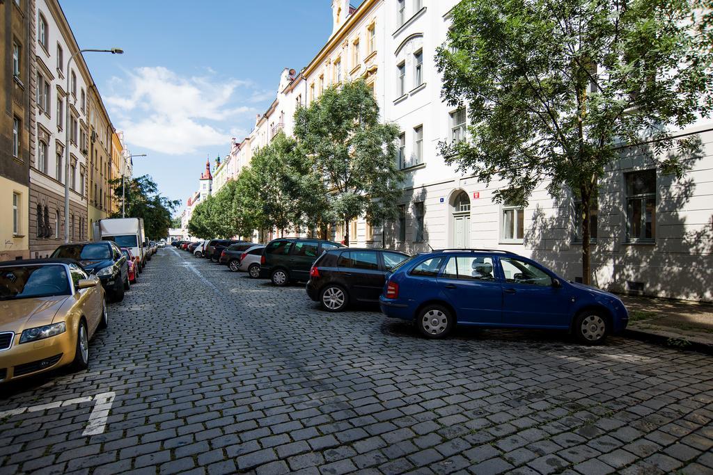 Apartment Gesse Brezinova Prag Dış mekan fotoğraf
