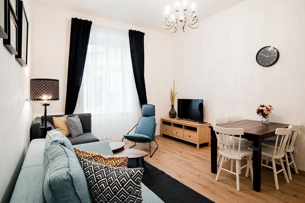 Apartment Gesse Brezinova Prag Dış mekan fotoğraf