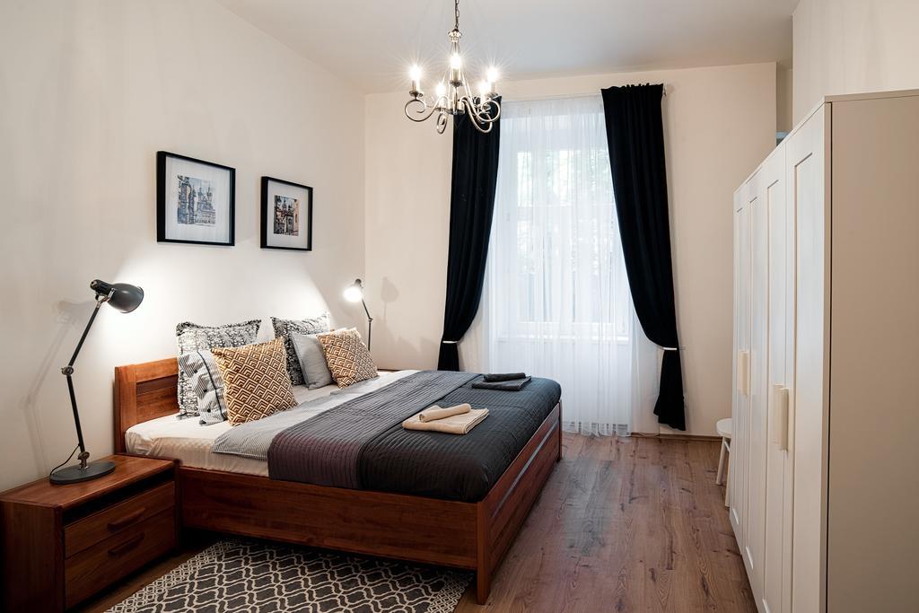 Apartment Gesse Brezinova Prag Dış mekan fotoğraf